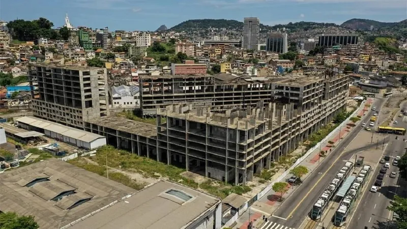 Construtora que assume obra do Porto Vida não descarta recomeçar projeto do zero