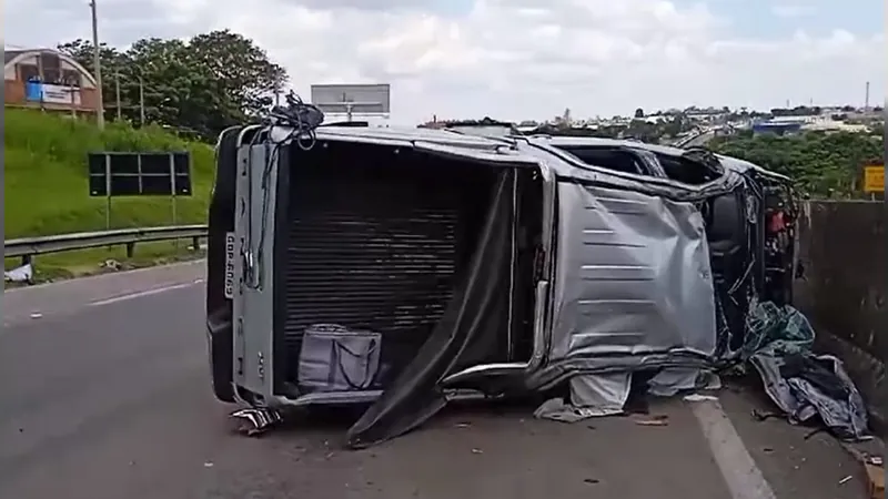 Suspeito é preso após capotar carro durante perseguição em rodovia de Campinas