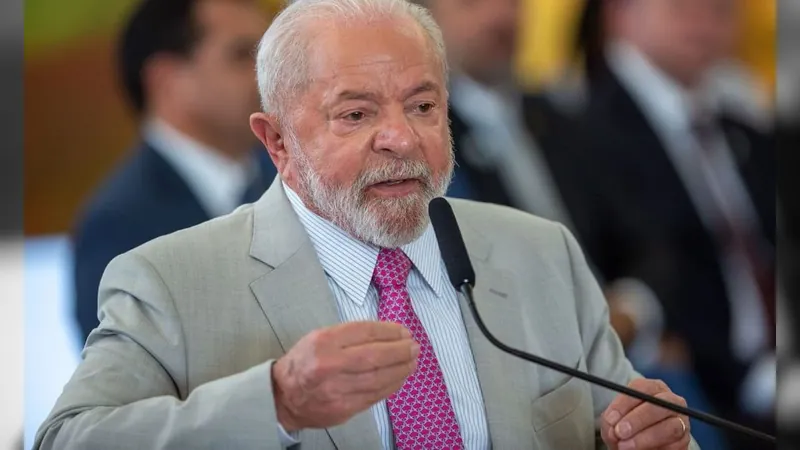 Lula assina indulto de Natal, mas exclui condenados pelo 8 de janeiro