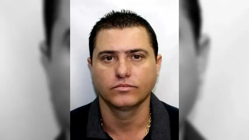 Quem é Zinho, miliciano mais procurado do Rio, que se entregou à Polícia Federal