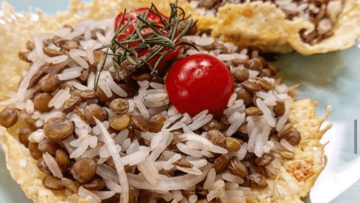 Cestinha de parmesão e arroz com lentilha | Band Receitas