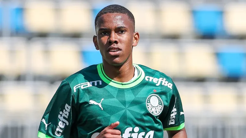 Jornais da Espanha elogiam Estevão, do Palmeiras: "Segue a estrela de Endrick"