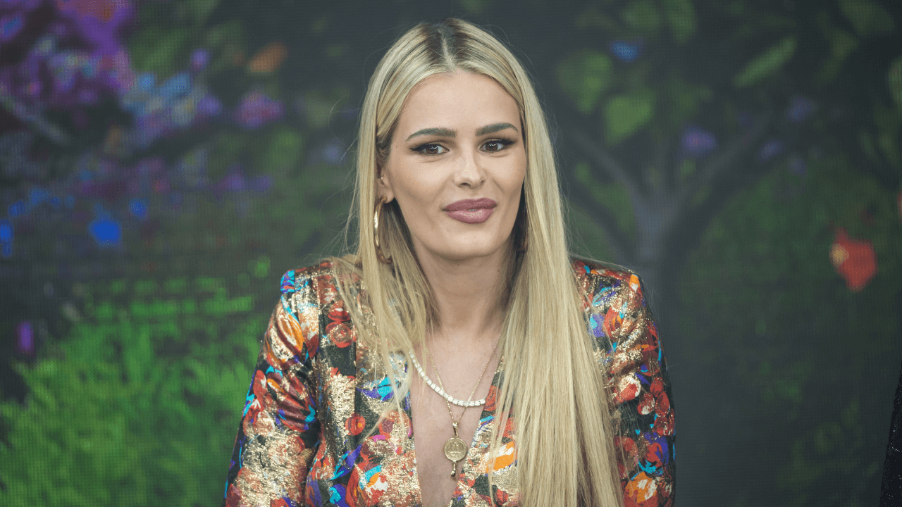 Yasmin Brunet filma reação da mãe ao contar que vai para o BBB: 