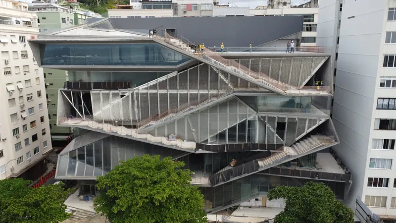 Técnicos concluem que paralisação em obras de Museu causa danos as construções