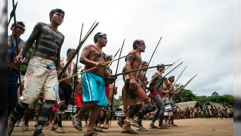 Ministros do governo visitam Território Yanomami, em RR