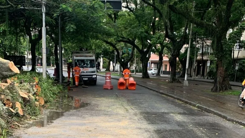 Chuva provoca transtornos no RJ e deixa ao menos 9 mortos