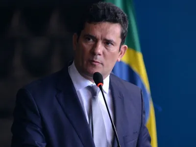 TSE absolve Sergio Moro e mantém mandato em julgamento movido pelo PT e PL