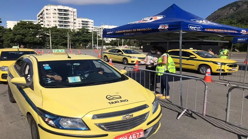 Taxistas têm até o dia 20 deste mês para se registrar no site do aplicativo Taxi.Rio