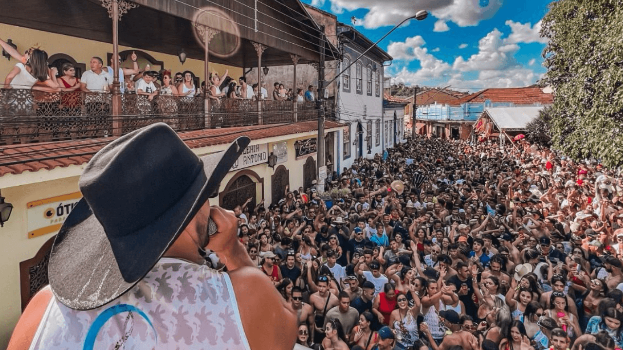 Após suspensão temporária, Bloco dos Bruto é atração de Carnaval em  Paraibuna