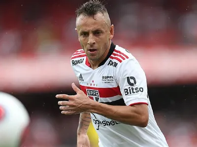 São Paulo e Rafinha não chegam a acordo, e lateral-direito deixará o clube