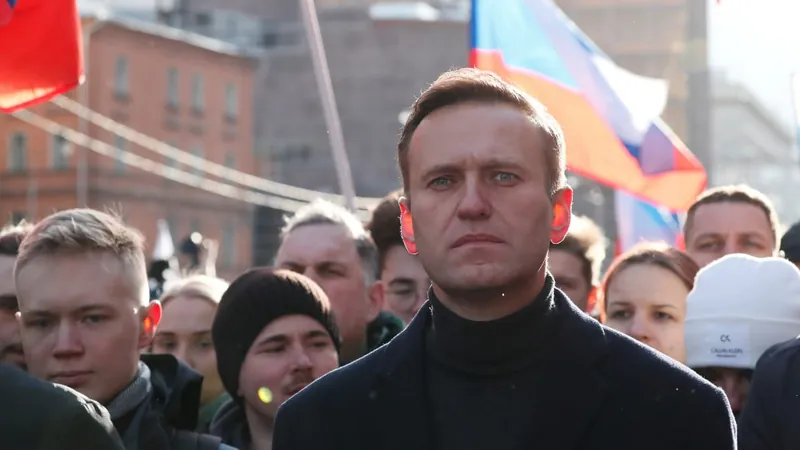 Morre Alexei Navalny, principal opositor de Putin