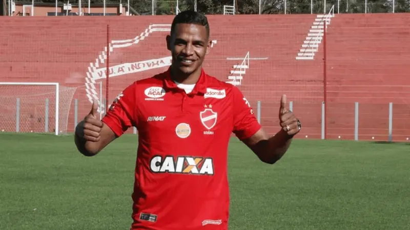 Internacional acerta a contratação do volante Fernando, ex-Vila Nova