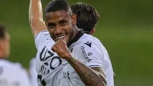 Vasco entra na disputa com o São Paulo por contratação do atacante André Silva