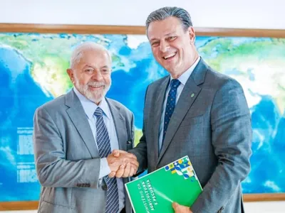 Presidente Lula e ministro Fávaro alinham ações para fortalecer o agronegócio 