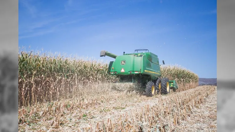 Máquinas agrícolas: vendas devem cair 10% em 2024