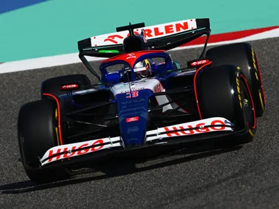 Daniel Ricciardo surpreende e lidera primeiro treino livre do GP do Bahrein