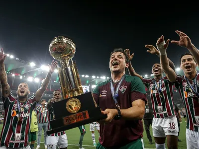 Fluminense espanta fantasma da LDU e conquista título da Recopa Sul-Americana