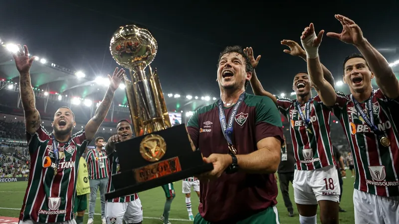 Fluminense espanta fantasma da LDU e conquista título da Recopa Sul-Americana