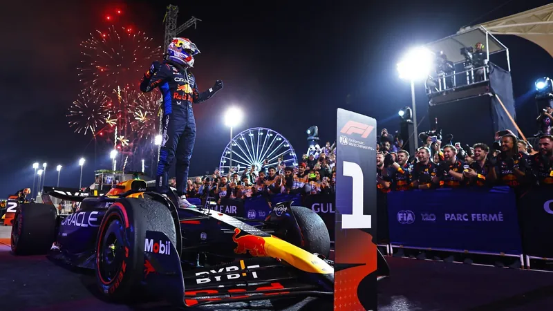 Max Verstappen domina GP do Bahrein e Fórmula 1 recomeça como terminou 2023