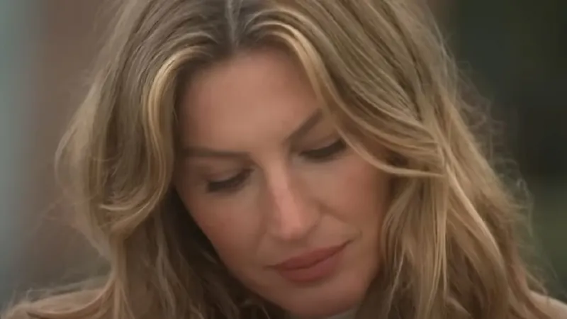 Gisele Bündchen chora em entrevista ao falar sobre divórcio com Tom Brady