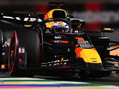 Verstappen domina classificação e conquista pole do GP da Arábia Saudita