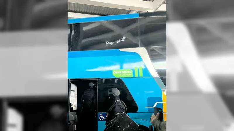 Homem que sequestrou ônibus em rodoviária no Rio é preso