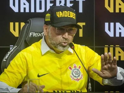 Augusto Melo fala sobre denúncia de laranja e diz que Corinthians vai investigar