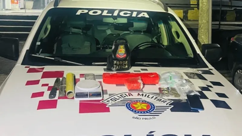 Homem é preso pela Polícia Militar por tráfico de drogas em Caraguatatuba