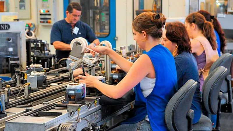 Com alta de 0,7% em janeiro, serviços crescem pelo 3º mês seguido