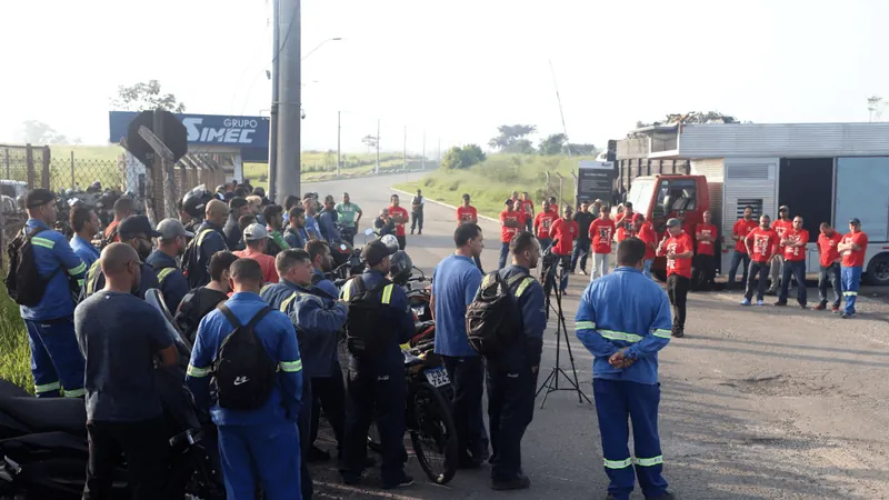 Trabalhadores da GV fazem paralisação contra falta de efetivo em Pindamonhangaba