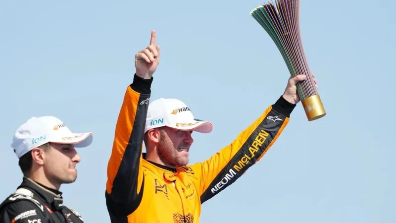 Fórmula-E: Sam Bird vence o E-Prix de São Paulo após final de prova emocionante