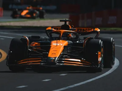 Piastri fica sem pódio no GP da Austrália, mas defende estratégia da McLaren