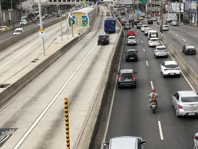 Após faixa seletiva ser liberada na Avenida Brasil,poucos motoristas tem aderido