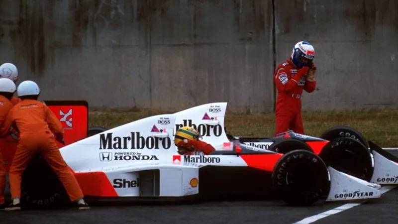 Prova foi marcada por batida entre companheiros de McLaren e decisão controversa