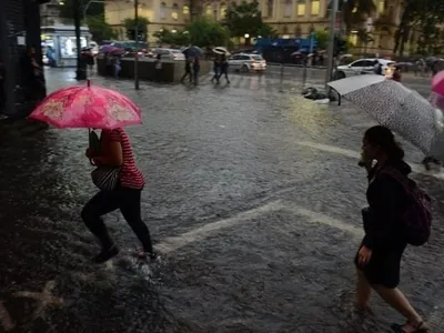 Grande SP e parte do litoral têm chance de deslizamentos e enxurradas, alerta Defesa Civil