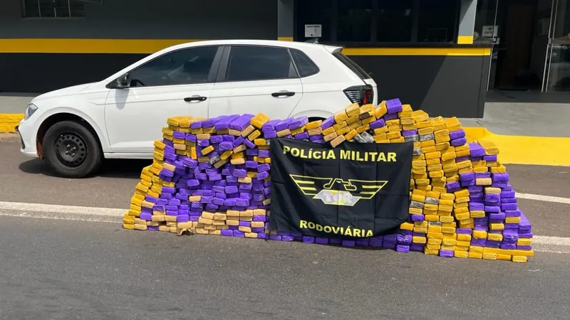 Paraguaio é apreendido com 576 tabletes de maconha em Pirapozinho