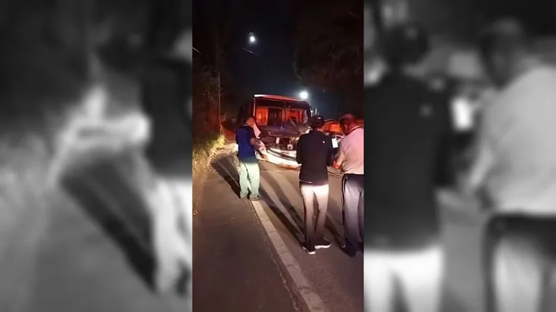 Homem morre em acidente entre ônibus e carro na Nilo Máximo em Santa Branca