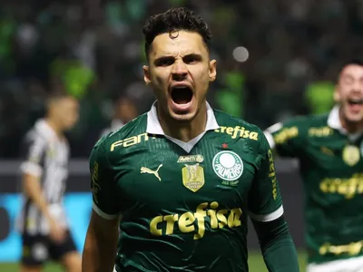 Com gols de Veiga e Aníbal, Palmeiras vence o Santos e é tricampeão Paulista