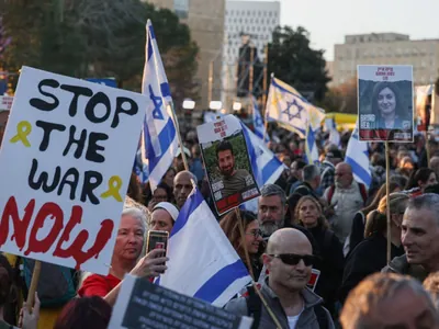 Protestos contra Netanyahu e pela libertação de reféns seguem em Israel