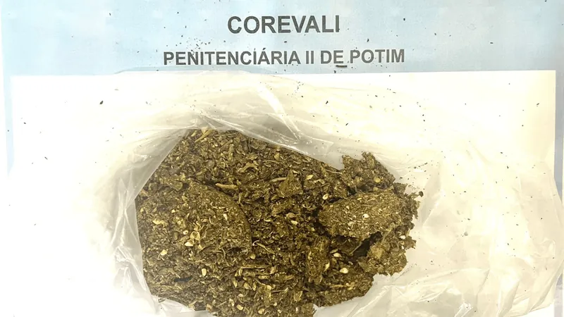 Mãe é presa com porção de maconha ao visitar filho na Penitenciária 2 de Potim