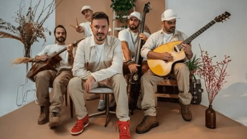 Banda “Planta e Raiz” apresenta seu show acústico no ginásio do Sesc Taubaté