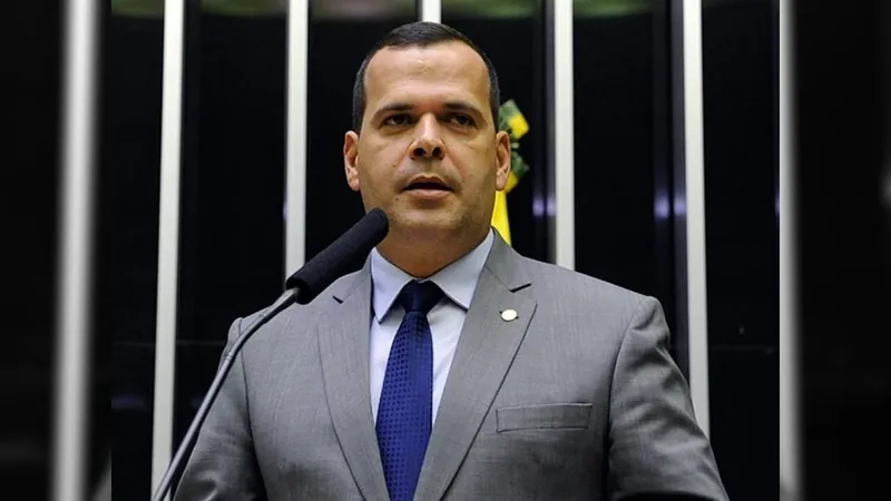Deputado Gutemberg Reis diz não saber origem de dinheiro apreendido no Rio 
