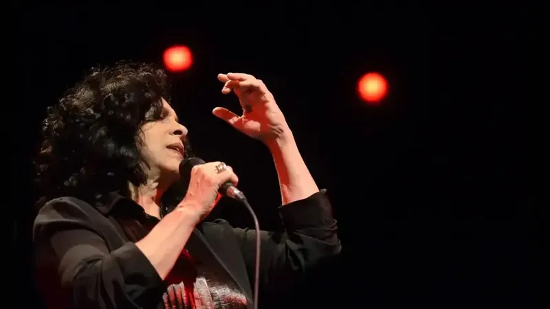 Justiça nega pedido de exumação do corpo da cantora Gal Costa 