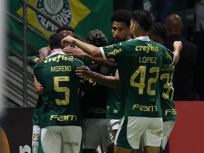 Com show de Veiga, Palmeiras vira outra vez e bate Liverpool pela Libertadores
