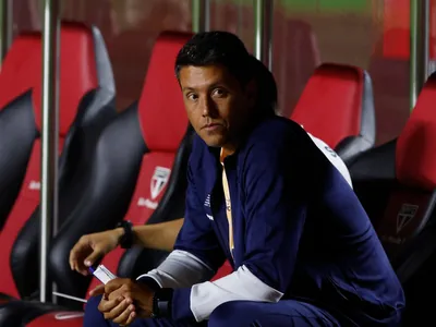 Ex-São Paulo, Thiago Carpini é anunciado como novo técnico do Vitória