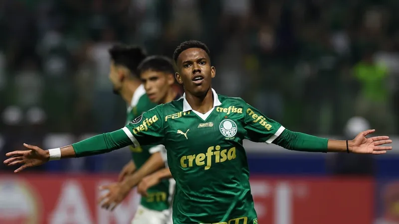 Abel pede para Palmeiras não vender Estêvão: "Diferente de tudo que já vi"