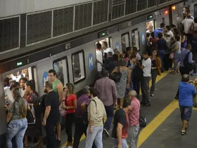 Confira o esquema de funcionamento do MetrôRio para show do Bruno Mars e jogos no Maracanã