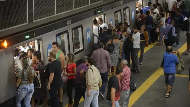 Confira o esquema de funcionamento do MetrôRio para show do Bruno Mars e jogos no Maracanã