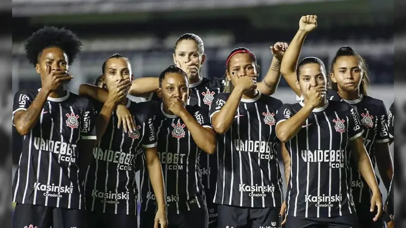 Jogadora do Corinthians em protesto no Brasileirão feminino