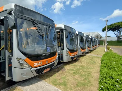 Linhas de ônibus sofrem com atraso após paralisação em São José dos Campos